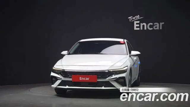 Hyundai AVANTE Новый Avante (CN7) — Фото автомобиля 3