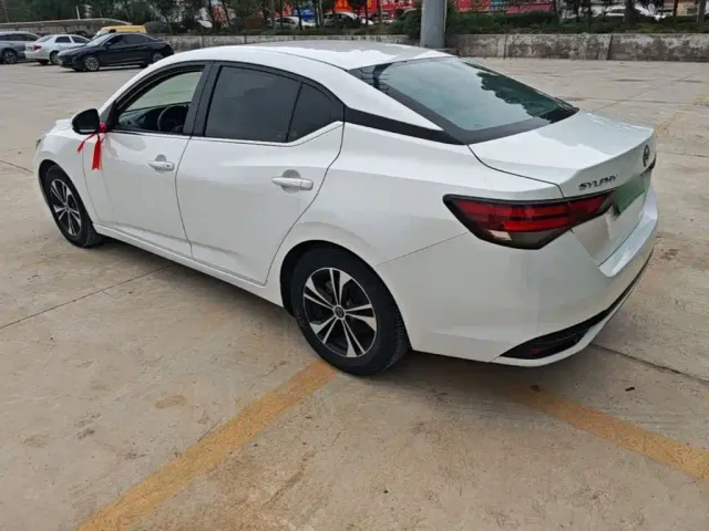 Nissan Sylphy — Фото автомобиля 4