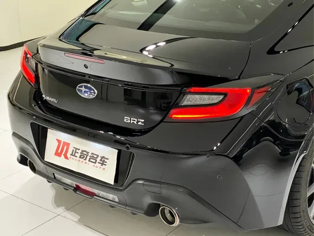 Subaru BRZ — Фото автомобиля 7