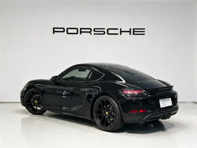 Porsche 718 — Фото автомобиля 12