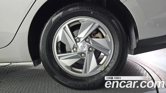 Hyundai Avante CN7 — Фото автомобиля 6