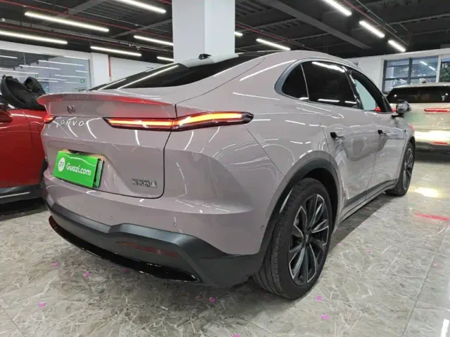 Onvo L60 — Фото автомобиля 6