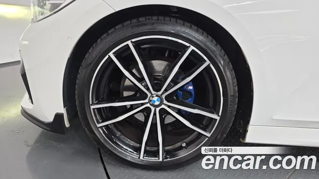 BMW 3-Series 3 серия (G20) 320i M Sport — Фото автомобиля 5