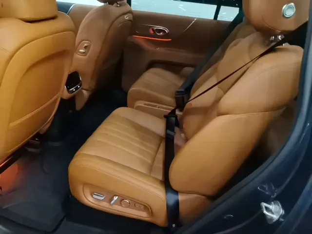 GAC Trumpchi Xiangwang S9 — Фото автомобиля 16