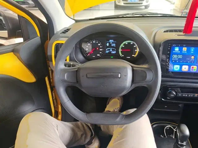 Roewe Clever — Фото автомобиля 10