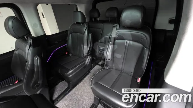 Hyundai Staria Staria 4WD Lounge 9 мест — Фото автомобиля 12