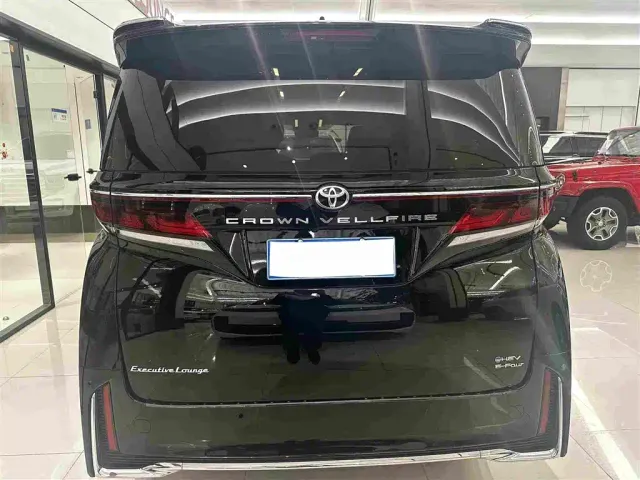 Toyota Vellfire — Фото автомобиля 18