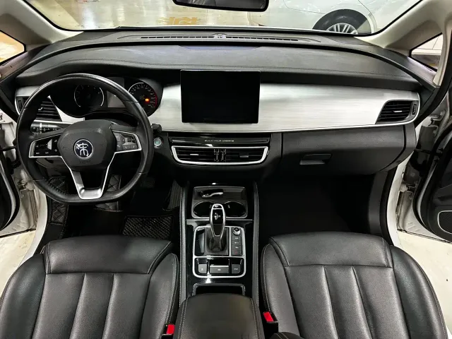 BYD Song MAX — Фото автомобиля 5