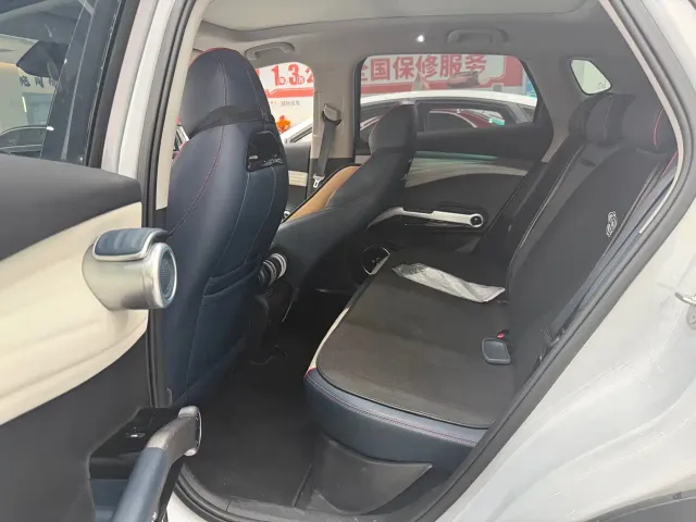 BYD Yuan PLUS — Фото автомобиля 8