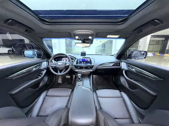 Cadillac CT5 — Фото автомобиля 6