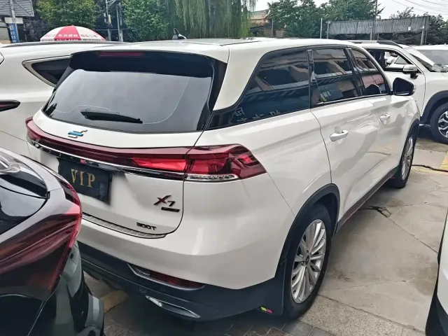 Changan Oshan Changan Oshan X7 PLUS 2022 1.5T Blue Whale Edition Auto Executive — Фото автомобиля 13