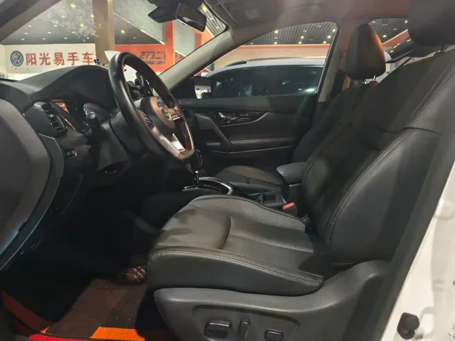Nissan X-Trail — Фото автомобиля 6