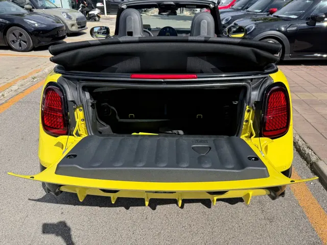 MINI Hatch — Фото автомобиля 16
