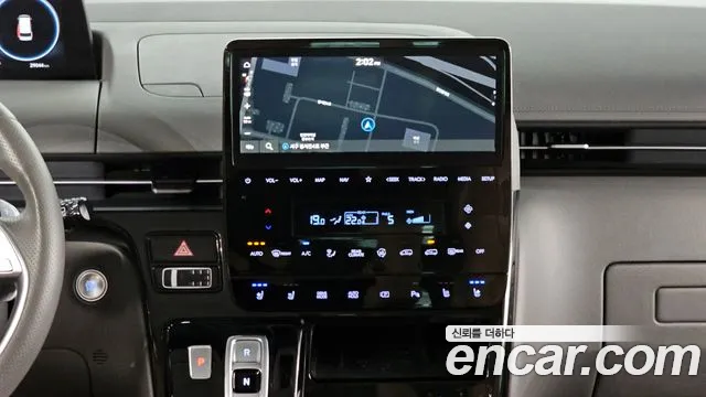 Hyundai Staria Staria 4WD Lounge 9 мест — Фото автомобиля 14