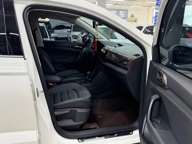 Volkswagen Tharu — Фото автомобиля 13