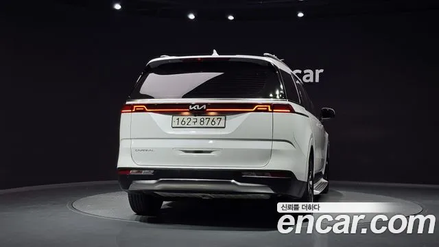 Kia Carnival — Фото автомобиля 4