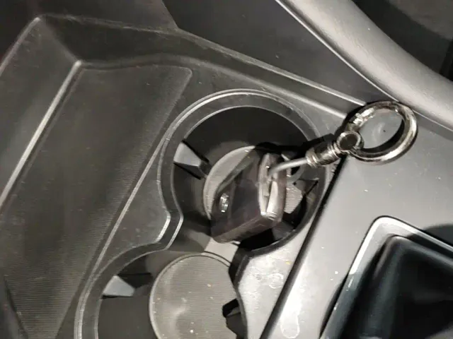 Mazda Axela — Фото автомобиля 8