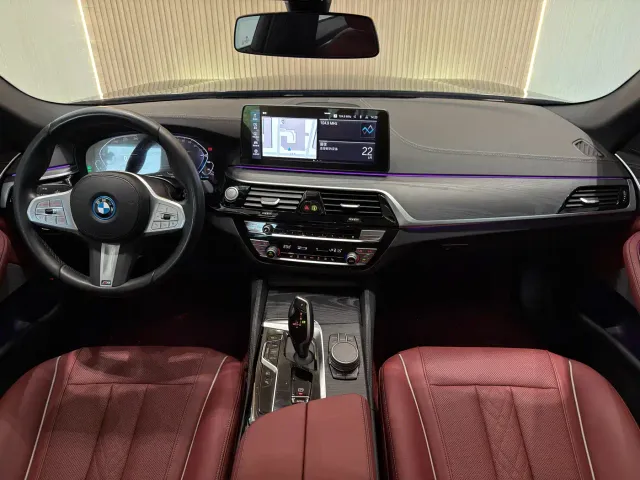 BMW 5 Series — Фото автомобиля 7