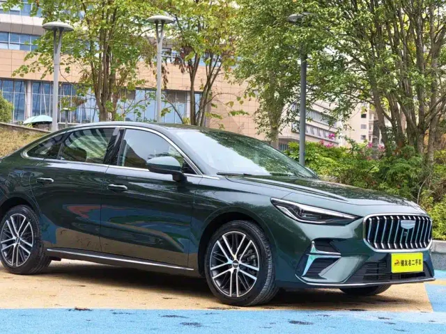 Geely Emgrand — Фото автомобиля 3