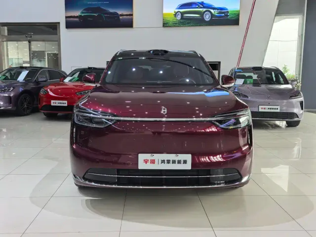 Aito M7 — Фото автомобиля 2