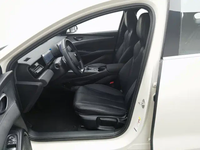 BYD Seal 06 — Фото автомобиля 10