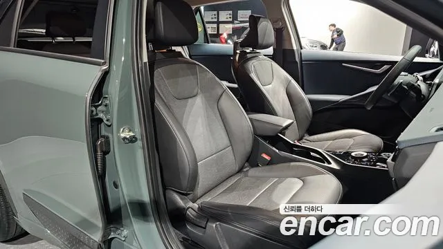 Kia Niro The All New — Фото автомобиля 11