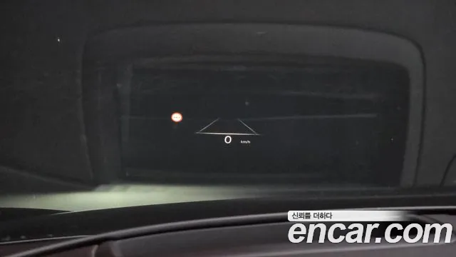 Genesis G90 Бензин 3.5 турбо AWD — Фото автомобиля 14