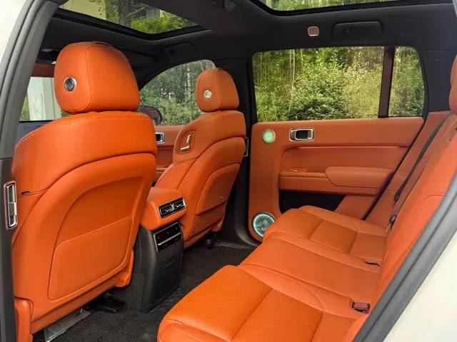 Li Auto L7 — Фото автомобиля 4