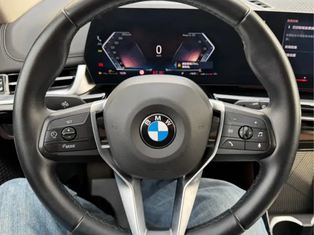 BMW X1 — Фото автомобиля 15