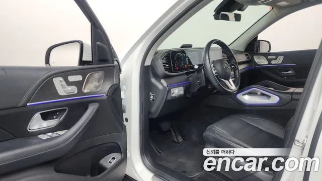 Mercedes-Benz GLE-Class — Фото автомобиля 10