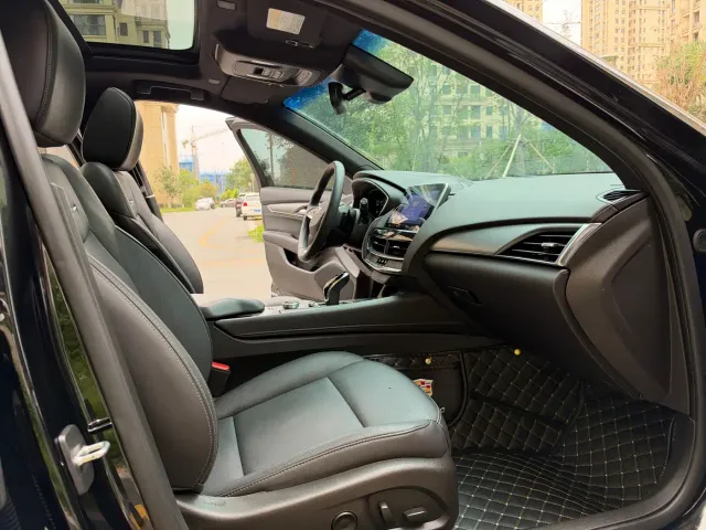 Cadillac CT5 — Фото автомобиля 9