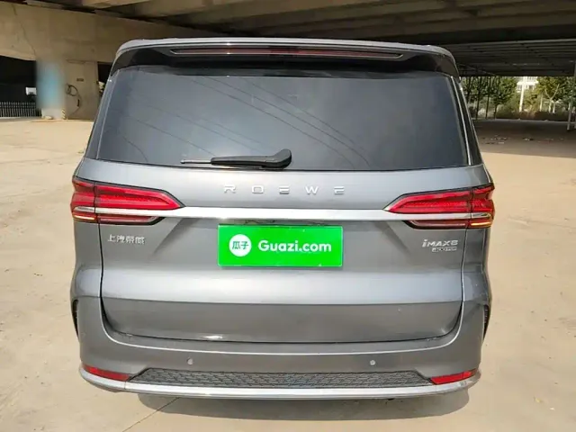 Roewe iMAX8 — Фото автомобиля 5