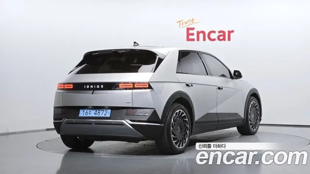 Hyundai Ioniq 5 — Фото автомобиля 2