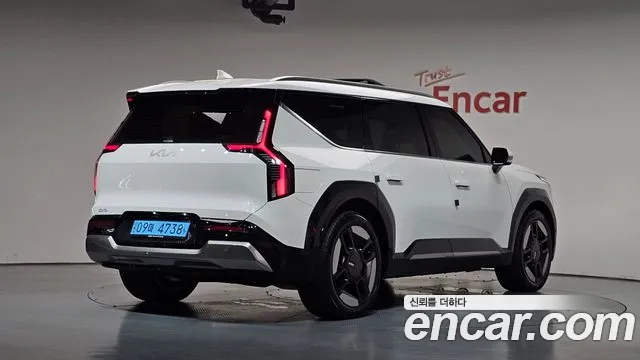 Kia EV9 — Фото автомобиля 2