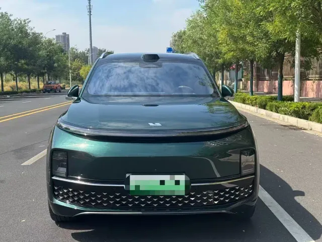Li Auto Li Xiang L9 2022 Max — Фото автомобиля 16