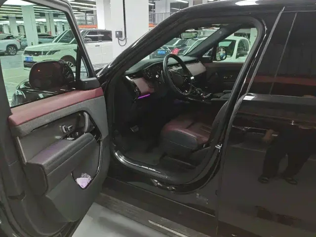 Land Rover Range Rover Sport — Фото автомобиля 5