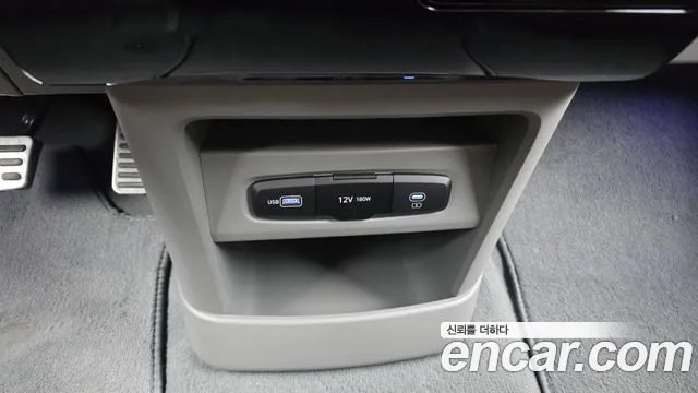 Hyundai Staria Staria — Фото автомобиля 13