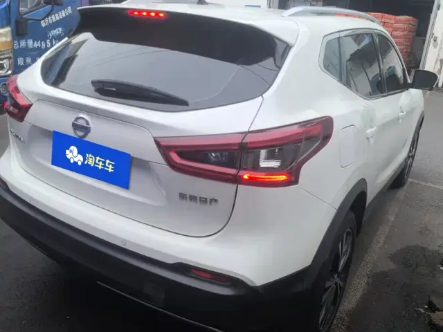 Nissan Qashqai 2022 2.0L CVT XV Prem Luxury Edition — Фото автомобиля 3