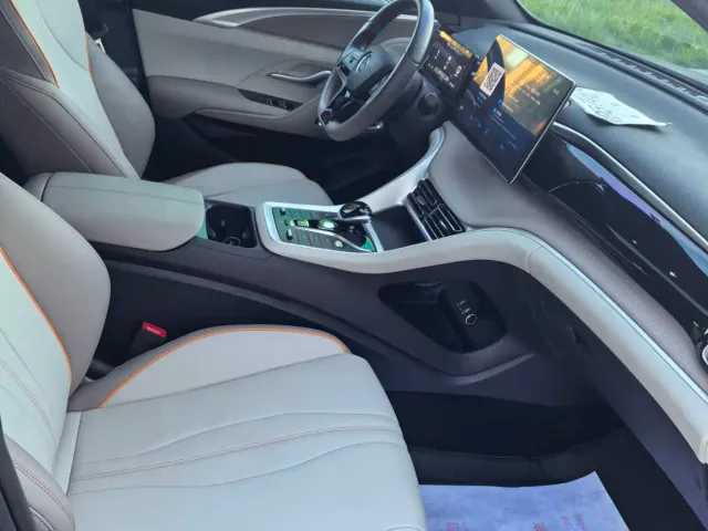 BYD Song Pro — Фото автомобиля 10