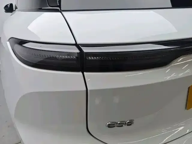 Nio ES6 — Фото автомобиля 17