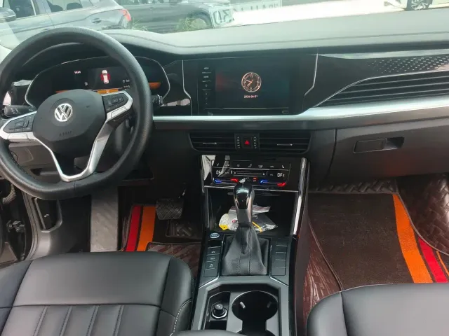 Volkswagen Passat — Фото автомобиля 6