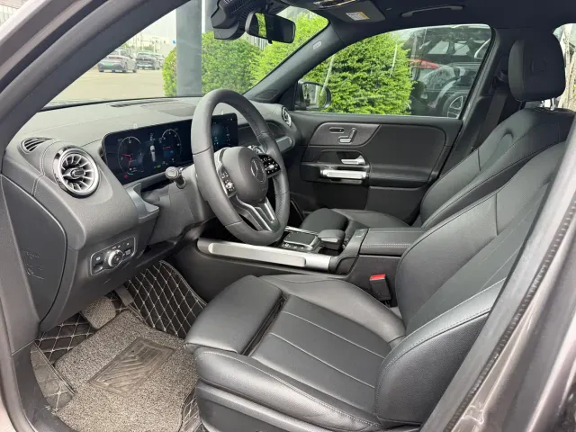 Mercedes-Benz EQB — Фото автомобиля 5