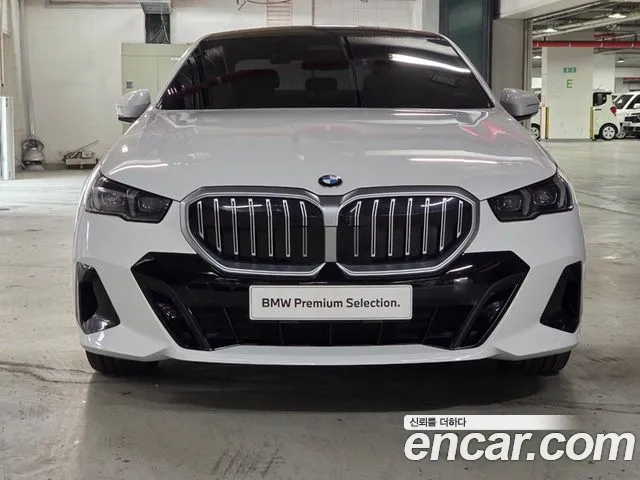 BMW 5 Series G60 — Фото автомобиля 2