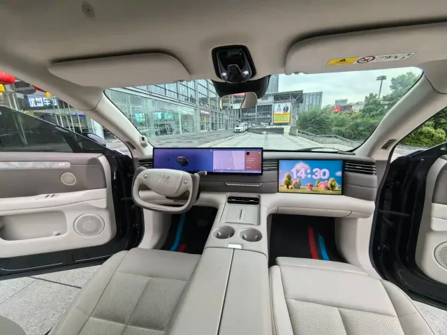 IM Motors LS6 — Фото автомобиля 11
