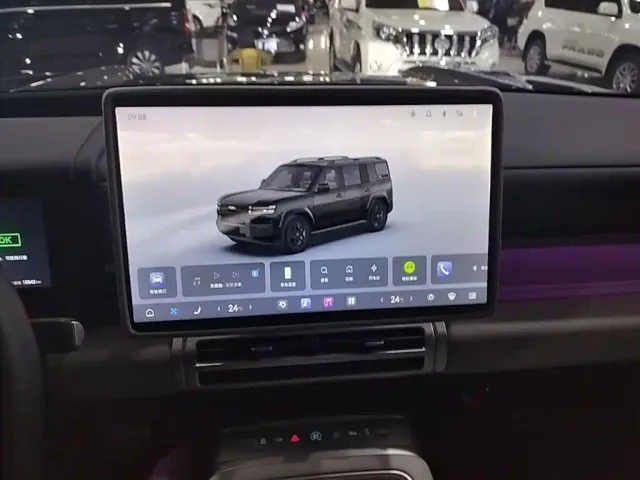 Fang Cheng Bao Titanium 7 2025 AWD Base Model — Фото автомобиля 12