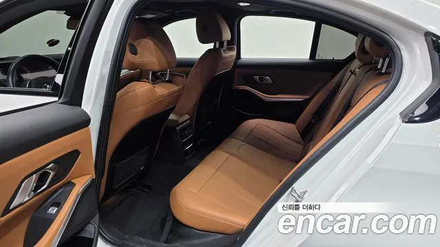 BMW 3-Series 3 серия (G20) 320i M Sport — Фото автомобиля 23