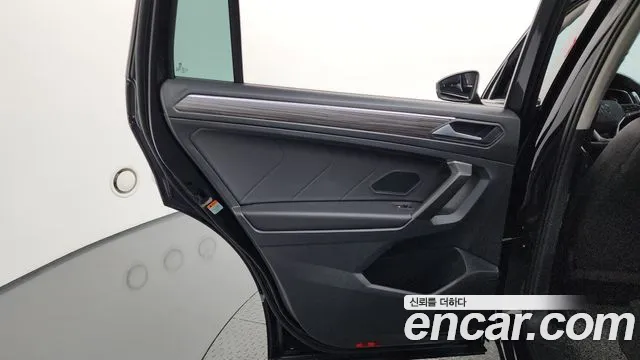 Volkswagen Tiguan — Фото автомобиля 24