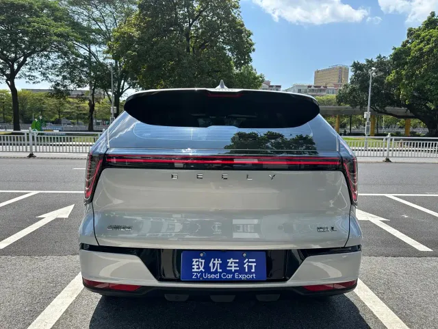 Geely Boyue L — Фото автомобиля 5