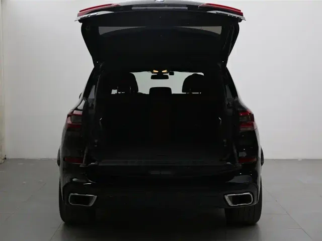BMW X5 — Фото автомобиля 6