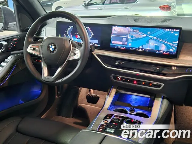 BMW X7 — Фото автомобиля 13